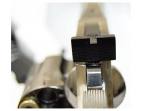 Пневматический револьвер ASG Dan Wesson 715-6 steel grey пулевой
